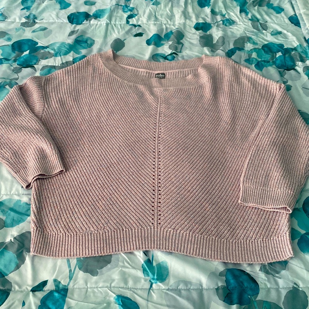 Oversize sweater with color details